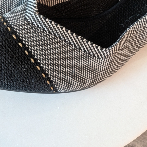 Rothys Black and Gray Women's Flats Sz 9 - Picture 9 of 9